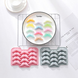 Silikonová forma na bonbony knír 17x11,5 cm - Cakesicq