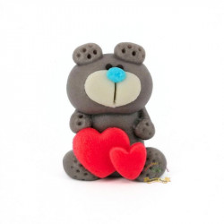Figurka na dort medvídek šedý se srdíčky 5cm z kokosové hmoty - Fagos